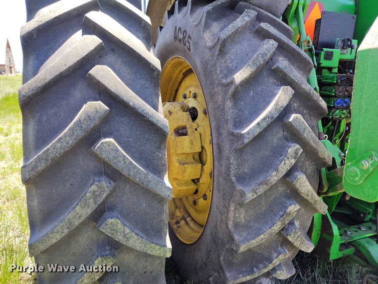 image for item DP4956 2011 John Deere 8360R MFWD tractor