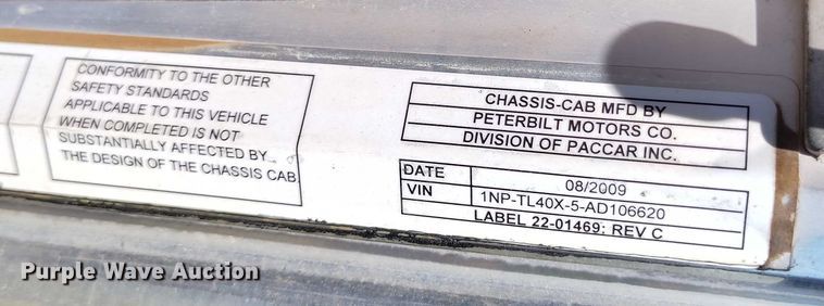 image for item DP4958 2010 Peterbilt  367 semi truck