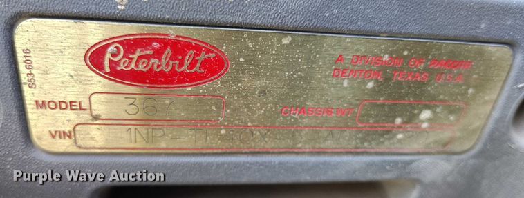 image for item DP4958 2010 Peterbilt  367 semi truck