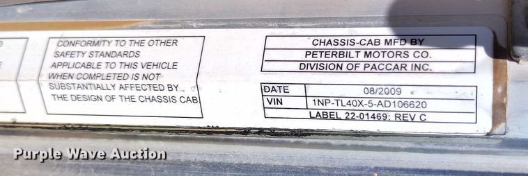 image for item DP4958 2010 Peterbilt  367 semi truck