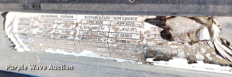 image for item DP4958 2010 Peterbilt  367 semi truck