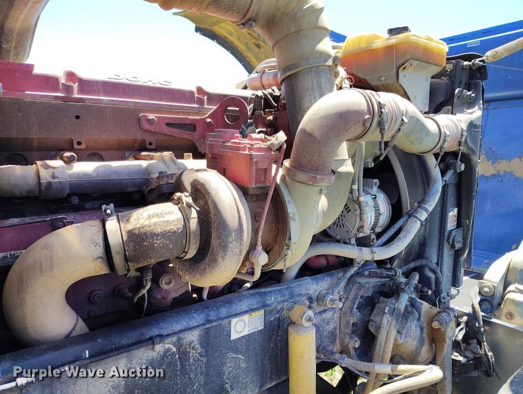 image for item DP4958 2010 Peterbilt  367 semi truck