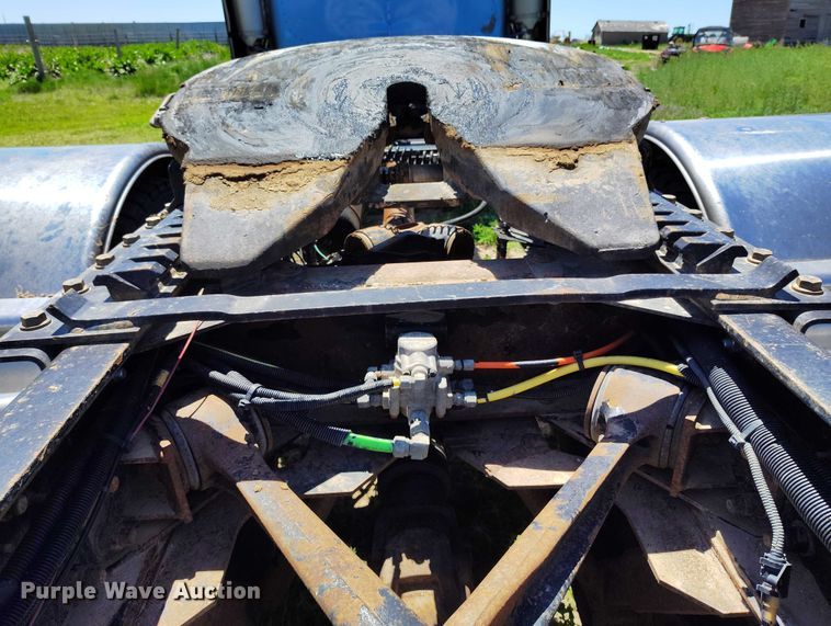 image for item DP4958 2010 Peterbilt  367 semi truck