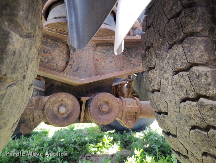 image for item DP4958 2010 Peterbilt  367 semi truck