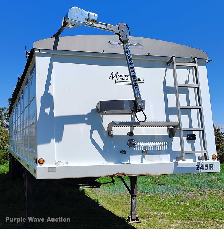 image for item DP4959 2012 Maurer grain trailer