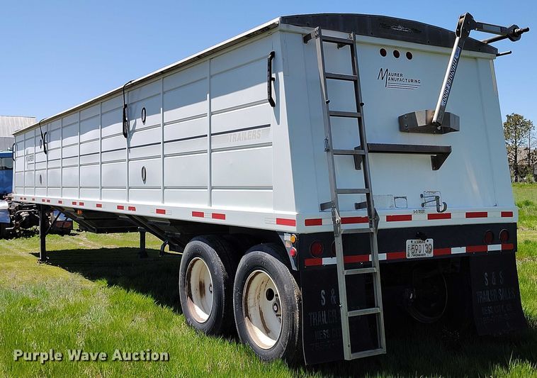 image for item DP4959 2012 Maurer grain trailer