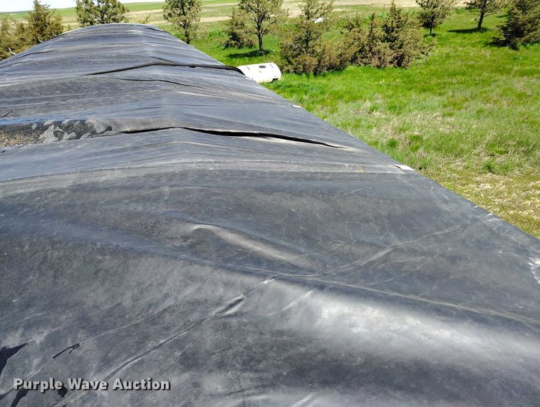 image for item DP4959 2012 Maurer grain trailer