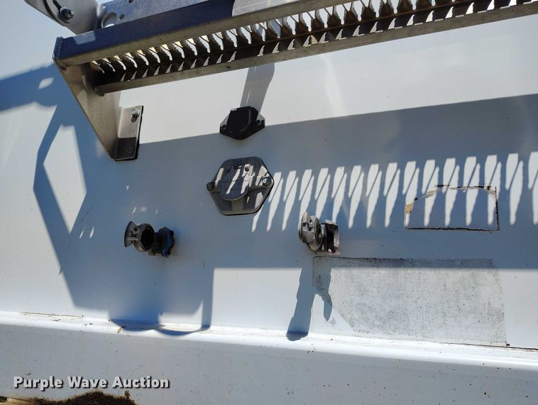 image for item DP4959 2012 Maurer grain trailer