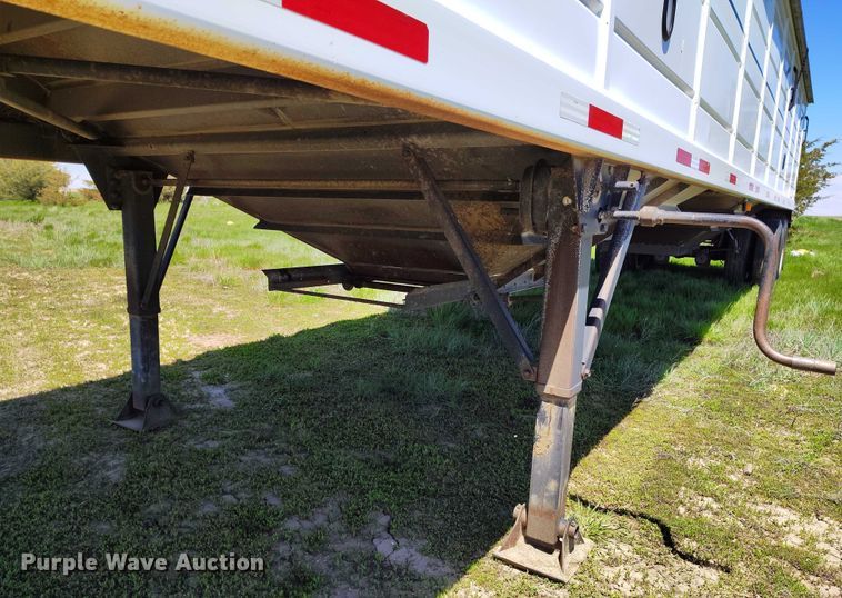 image for item DP4959 2012 Maurer grain trailer