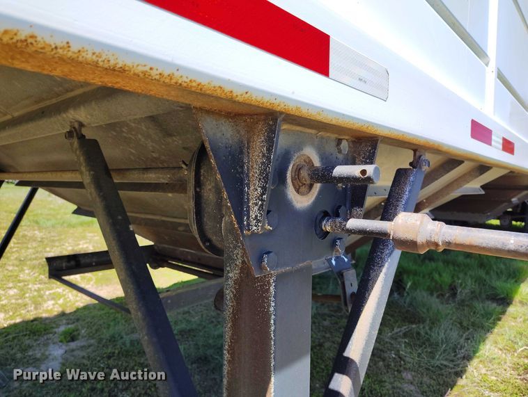 image for item DP4959 2012 Maurer grain trailer