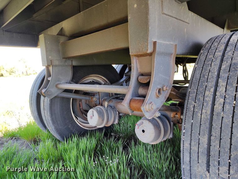 image for item DP4959 2012 Maurer grain trailer