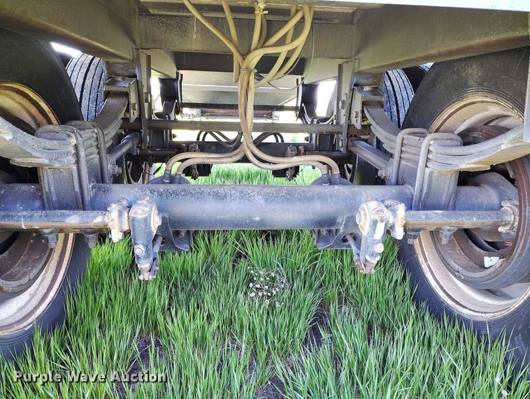 image for item DP4959 2012 Maurer grain trailer
