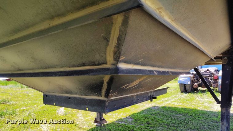 image for item DP4959 2012 Maurer grain trailer