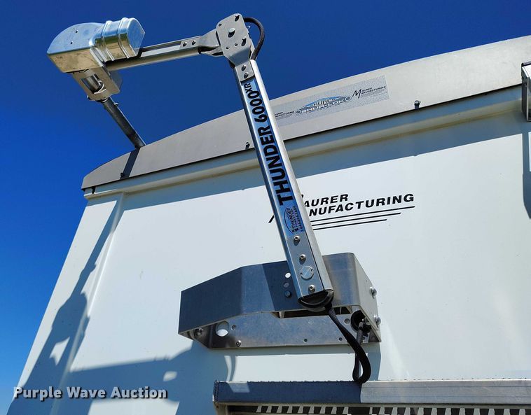 image for item DP4959 2012 Maurer grain trailer