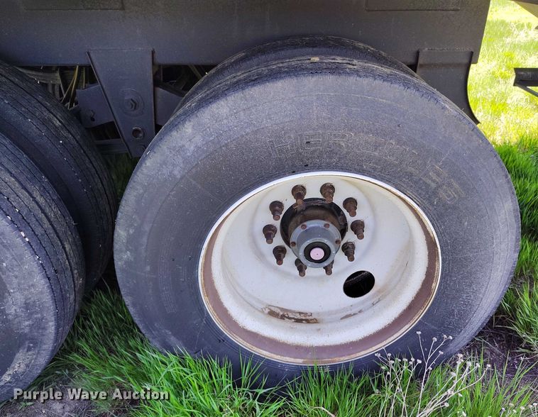 image for item DP4959 2012 Maurer grain trailer