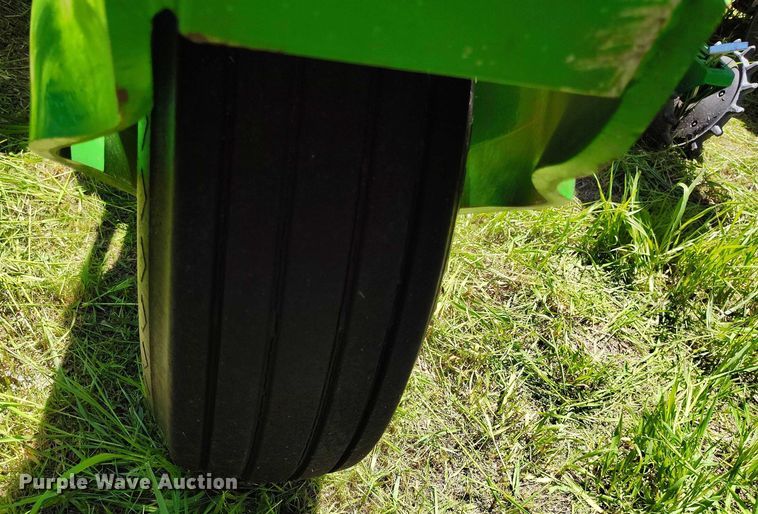 image for item DP4960 2015 John Deere 1725 planter