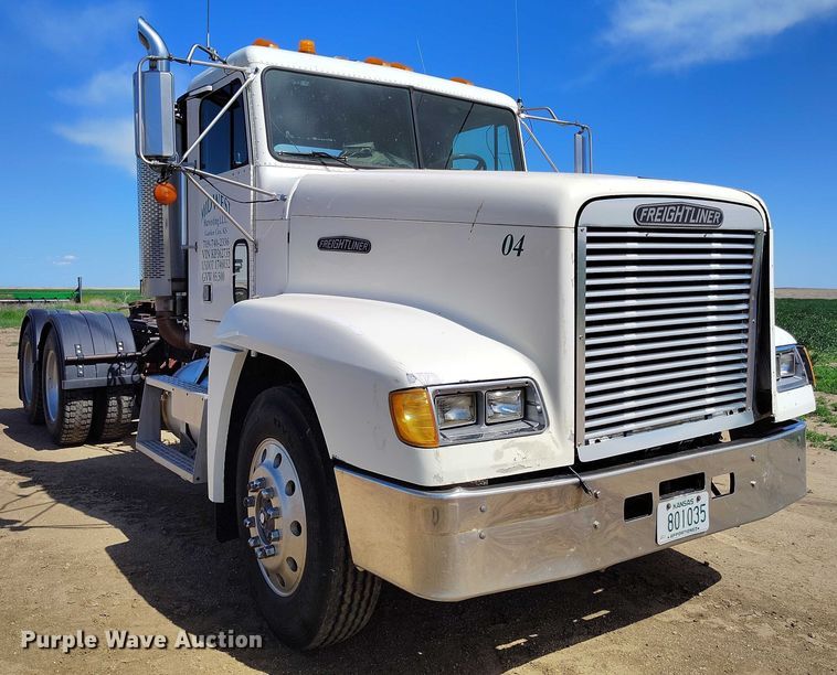 image for item DP4963 1989 Freightliner FLD semi truck