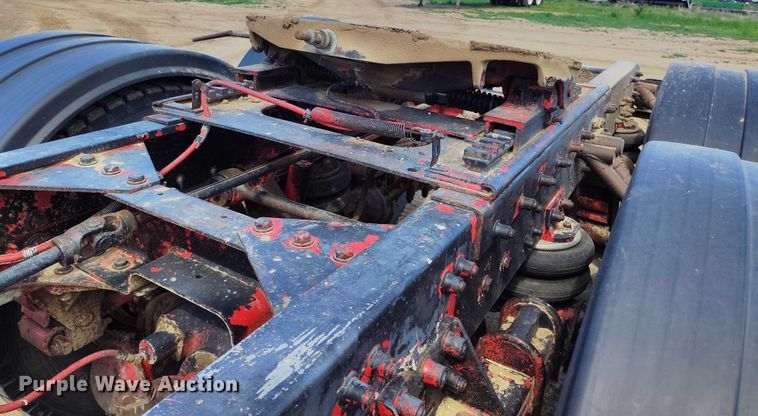 image for item DP4963 1989 Freightliner FLD semi truck