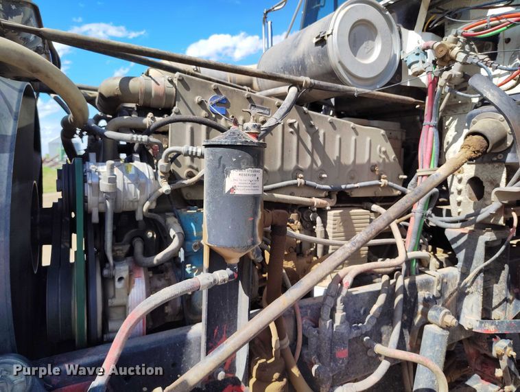 image for item DP4963 1989 Freightliner FLD semi truck