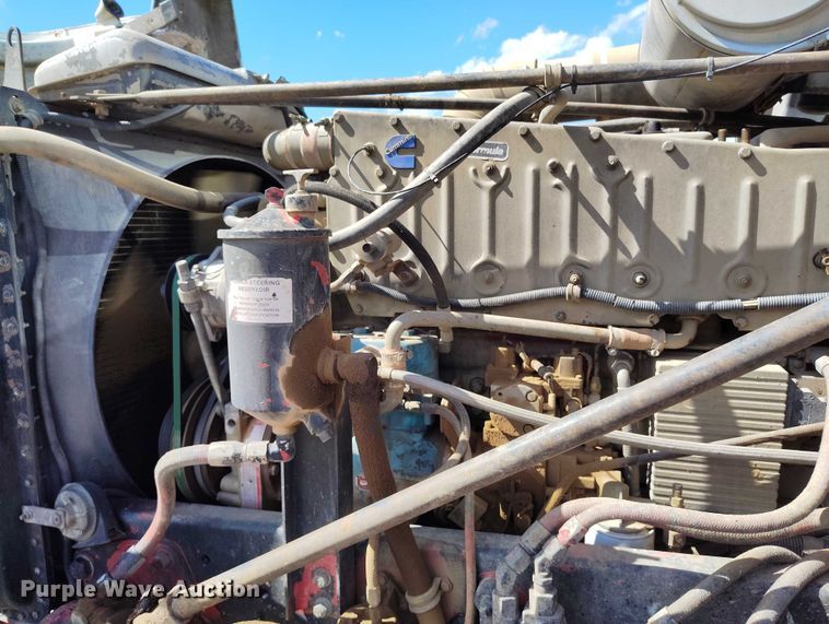 image for item DP4963 1989 Freightliner FLD semi truck