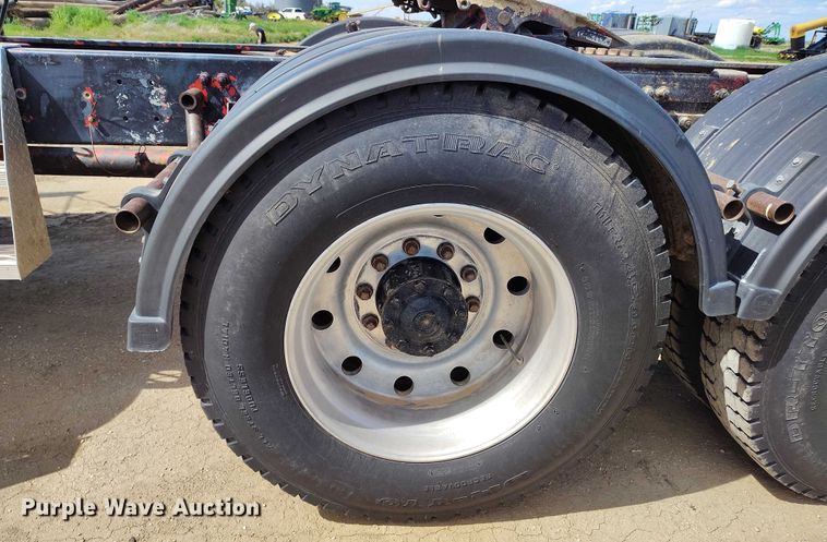 image for item DP4963 1989 Freightliner FLD semi truck