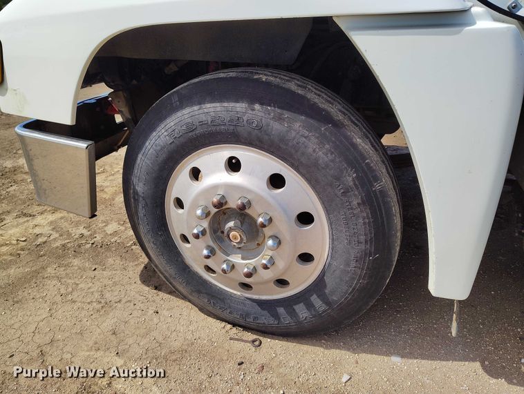 image for item DP4963 1989 Freightliner FLD semi truck