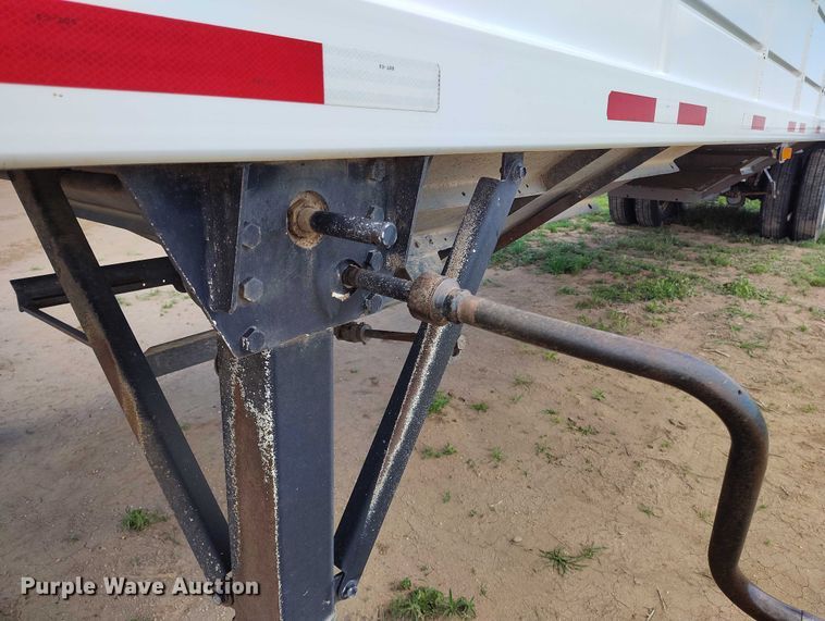 image for item DP4964 2014 Maurer grain trailer