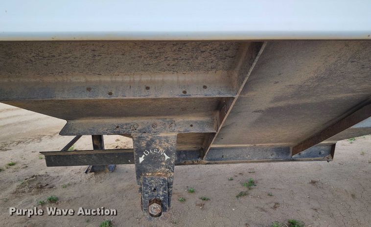 image for item DP4964 2014 Maurer grain trailer