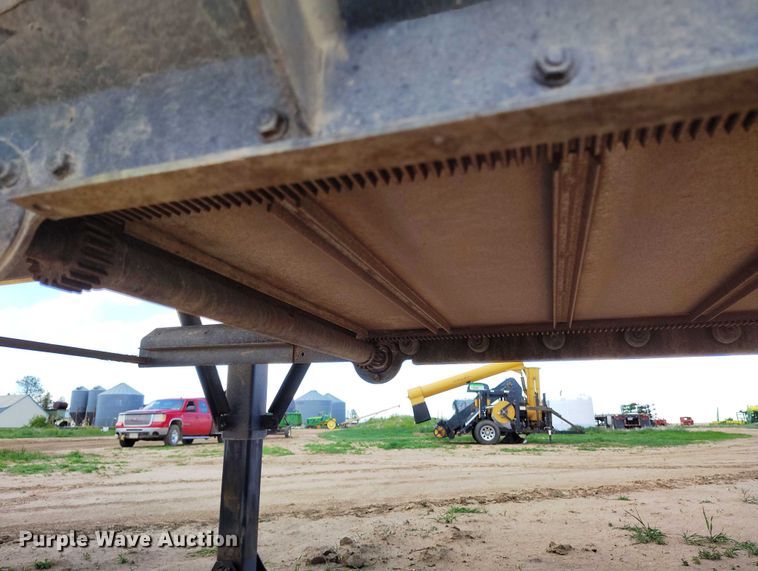 image for item DP4964 2014 Maurer grain trailer