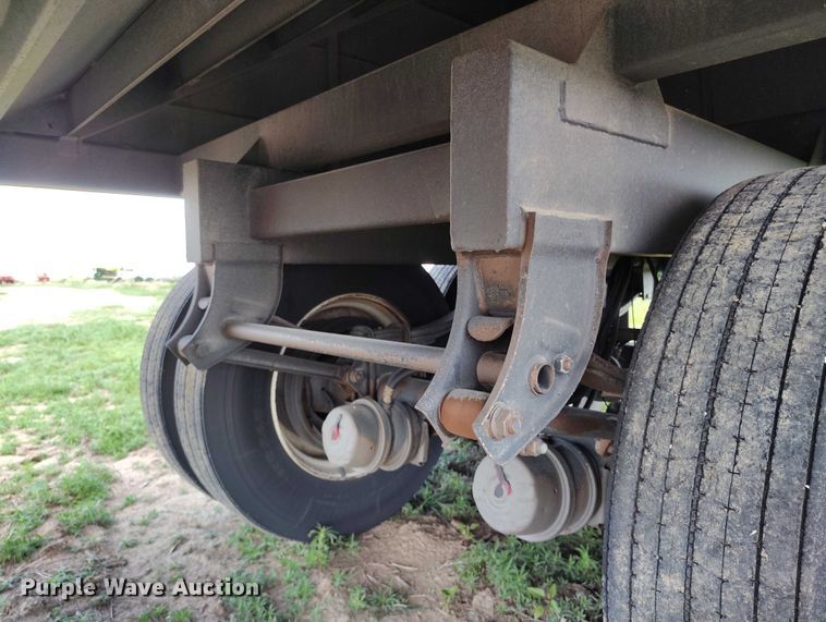 image for item DP4964 2014 Maurer grain trailer