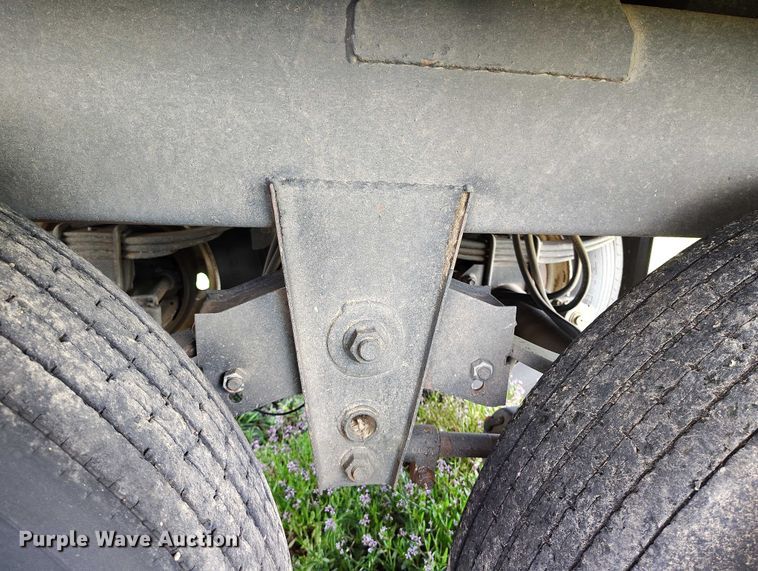 image for item DP4964 2014 Maurer grain trailer