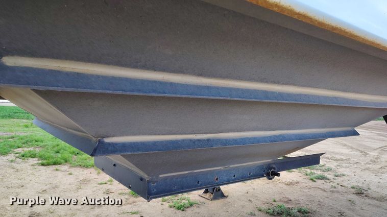 image for item DP4964 2014 Maurer grain trailer