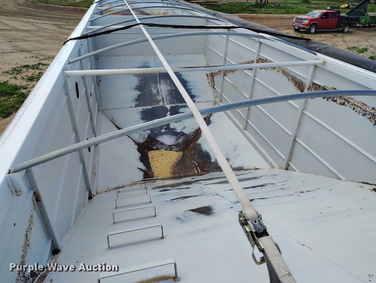 image for item DP4964 2014 Maurer grain trailer