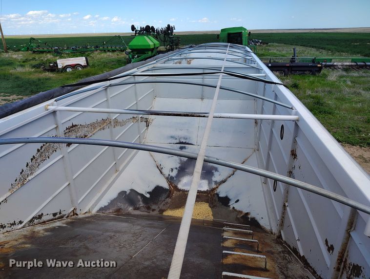 image for item DP4964 2014 Maurer grain trailer