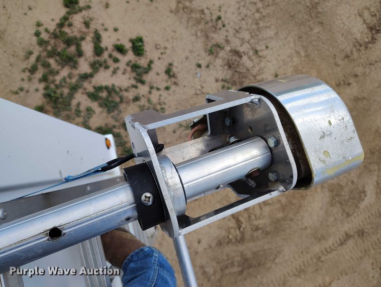 image for item DP4964 2014 Maurer grain trailer