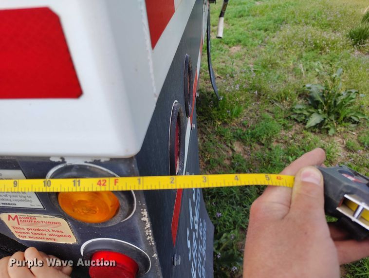 image for item DP4964 2014 Maurer grain trailer