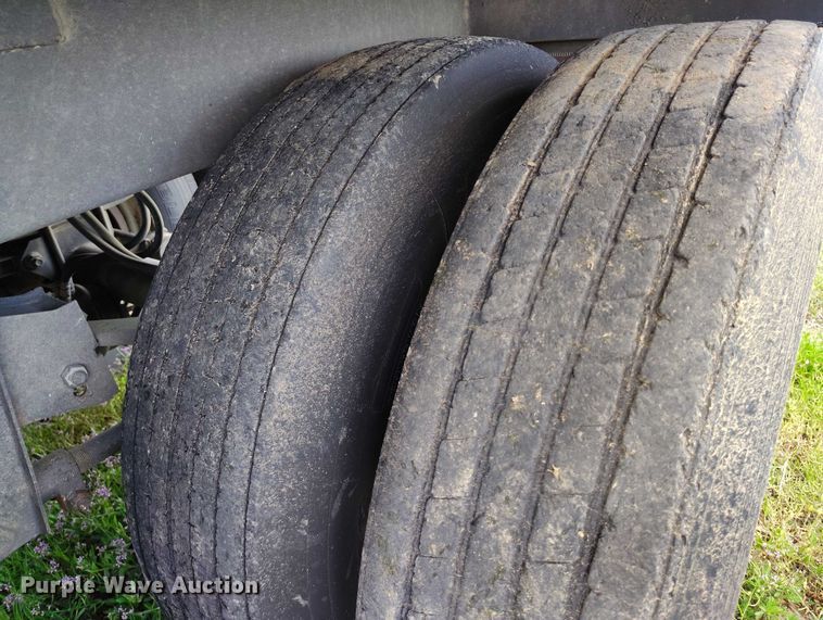 image for item DP4964 2014 Maurer grain trailer