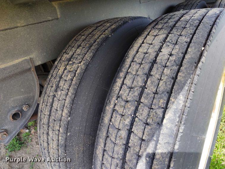 image for item DP4964 2014 Maurer grain trailer