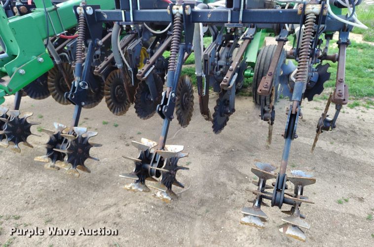 image for item DP4968 John Deere 2510S strip-till