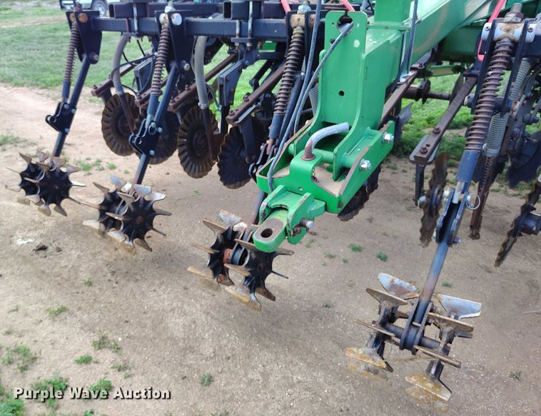 image for item DP4968 John Deere 2510S strip-till