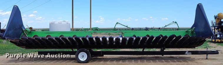 image for item DP4970 1993 John Deere 930 rigid head