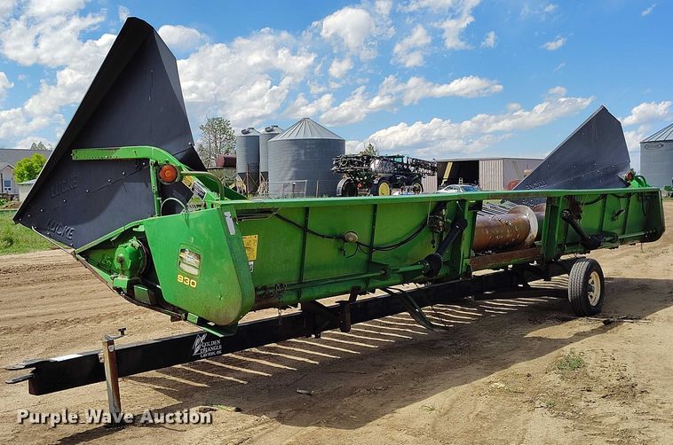 image for item DP4970 1993 John Deere 930 rigid head