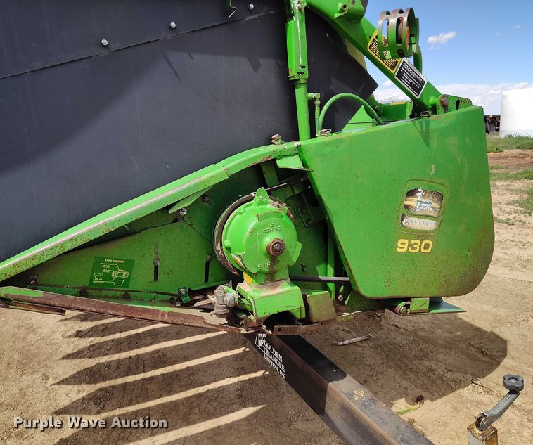 image for item DP4970 1993 John Deere 930 rigid head