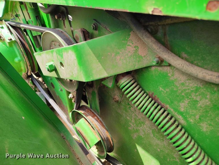 image for item DP4970 1993 John Deere 930 rigid head