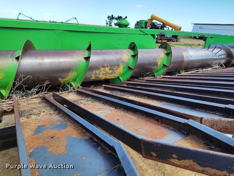 image for item DP4970 1993 John Deere 930 rigid head