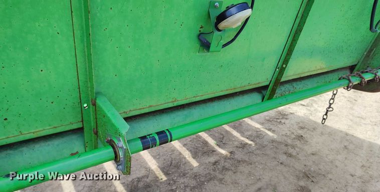 image for item DP4970 1993 John Deere 930 rigid head