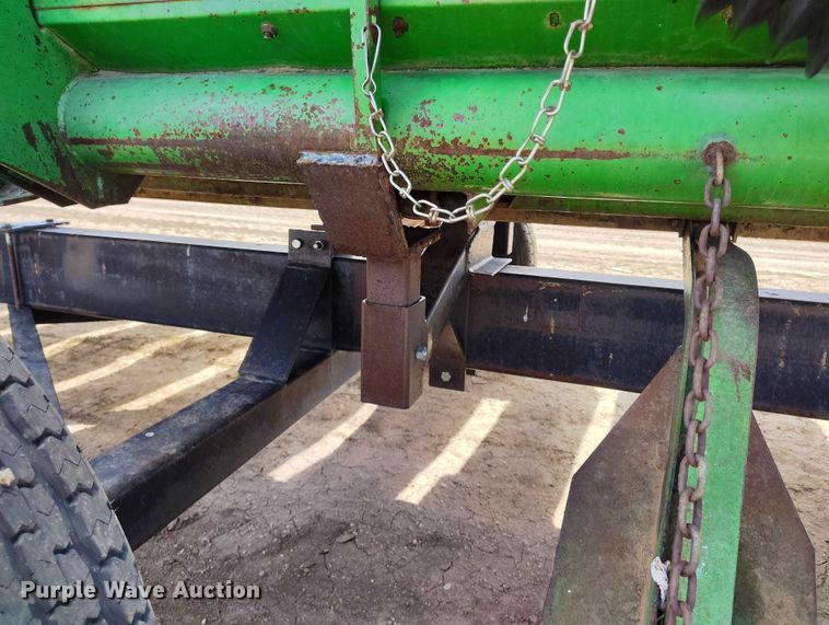 image for item DP4970 1993 John Deere 930 rigid head