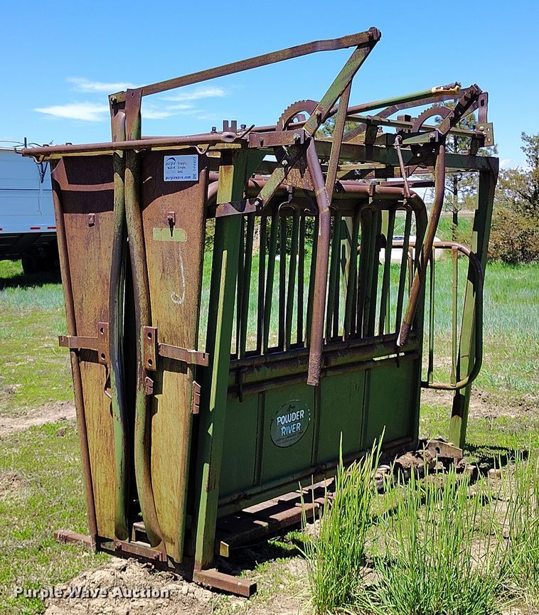 image for item DP4972 Powder River  squeeze chute