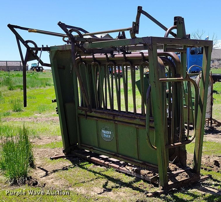 image for item DP4972 Powder River  squeeze chute