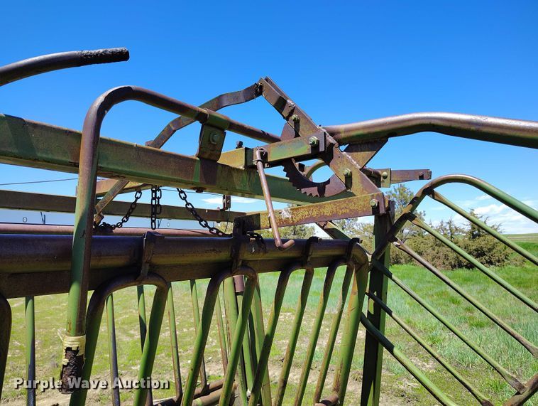 image for item DP4972 Powder River  squeeze chute